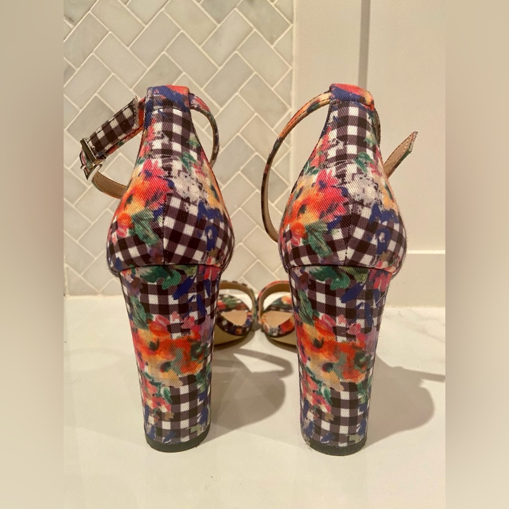 Fun Floral Spring Sandal - Picture 9 of 9